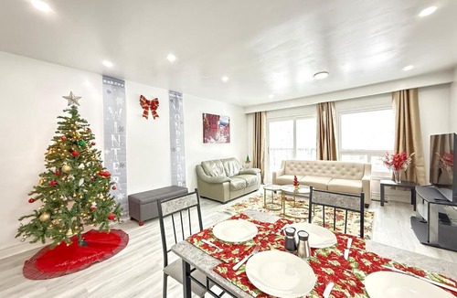 West Hill Apartment | Spacious 2 BR Suite with Parking, Backyard & Desk
