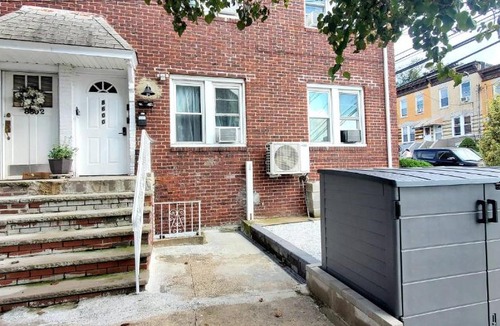 North Bergen Apartment | Spacious 2BR Apt| 3 Beds | 15 Min to NYC