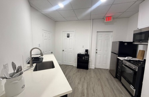 West New York Apartment | Spacious 3-bedroom apartment in gorgeous West New York with AC