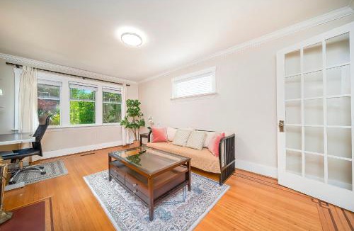 Dunbar Villa | Spacious 3 Bedroom Near UBC with Free Parking