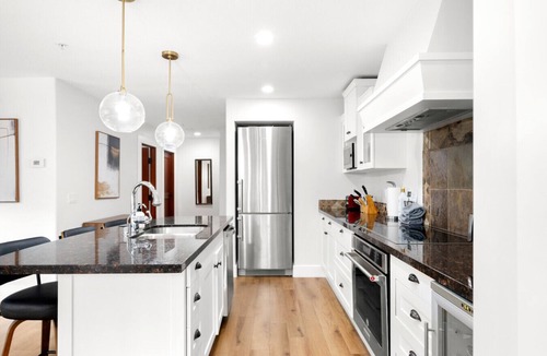 Canmore Apartment | Spacious 3BR Mountain Getaway with Gym, Pool, Hot Tub