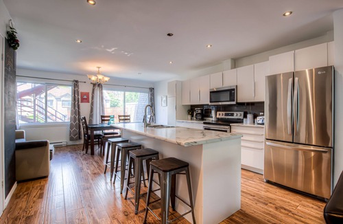 Little Burgundy House | Spacious 5BR Home Near Downtown & Bell Centre | Free Parking for 2 Cars