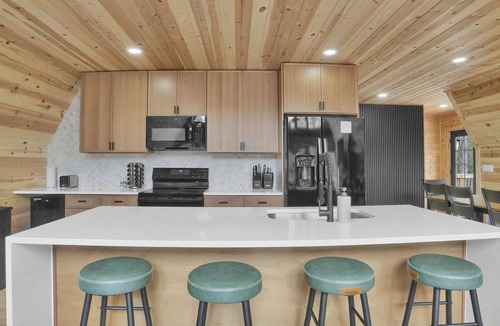 Blakeslee Cabin | Spacious A-Frame | Hot Tub | Movie Room | Firepit