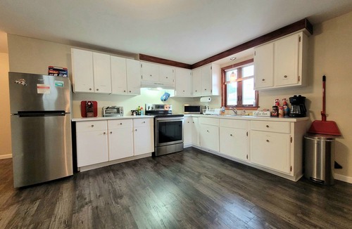 Cheektowaga House | Spacious Buffalo Home Near Niagara Falls/Bills Stadium/Buffalo Airport