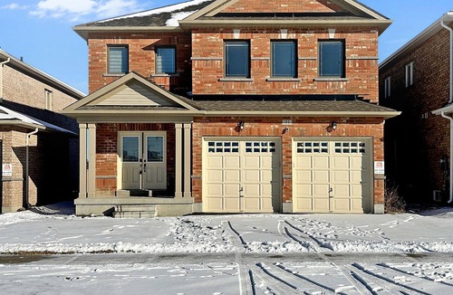 Beaverton House | Spacious family house near Simcoe Lake