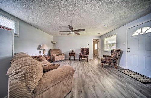 Geneva-on-the-Lake House | Spacious Geneva House < .5 Mi to The Strip!