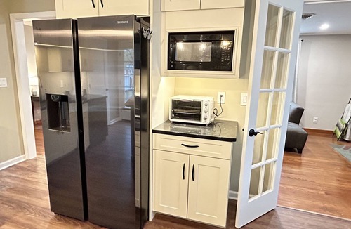 Schenectady House | Spacious Glenville Ranch Chef's Kitchen Near Everything Deck Fire Pit