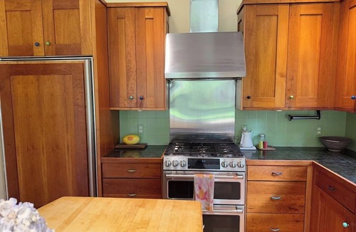 Charlevoix House | Spacious Modern Light Filled Oasis, AC!
