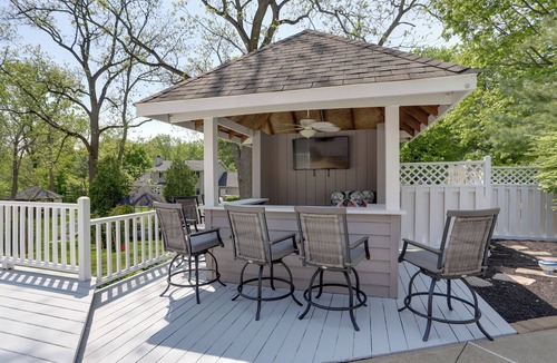 Amherst Cottage | Spacious Refuge w/Private Pool & Outdoor Bar!