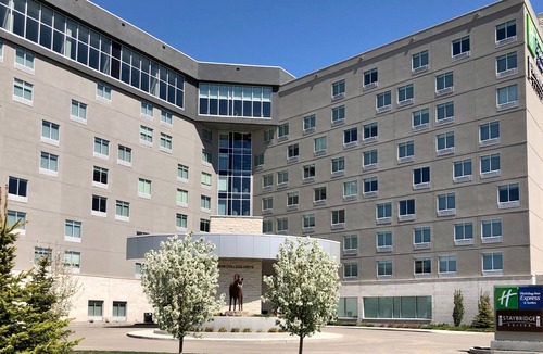 Saskatoon Apartment | Spacious Suite w/Free Breakfast & Local Shuttle