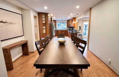 Garibaldi Highlands House | Squamish Escape: 5BR | Hot Tub | Game Room | EV