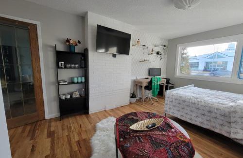 Southwest Calgary House | Stampede, Mountains and Downtown