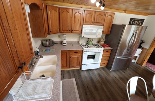 Coudersport Cabin | Stargazer Cabin w/Hot Tub