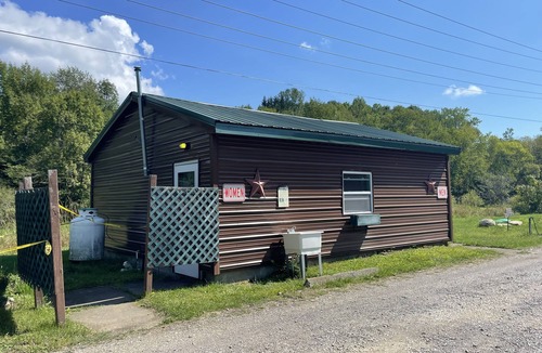 Black Creek RV Rental | Stargazing Glamping Near Ellicottville NY @ Campground Adventures