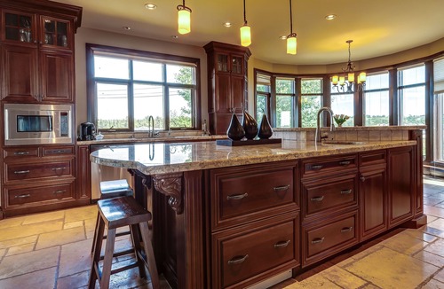 Inglewood House | Staycation House with Swimming Pool. One night possible.