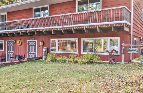 Phelps House | Stepaway Vacation Rentals- Moose Lodge