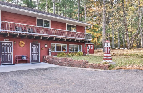 Phelps House | Stepaway Vacation Rentals- Moose Lodge