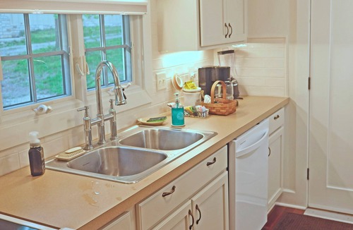 Granville Cottage | Stobbs Cottage - Granville Area Cottage with Generous Amenities.