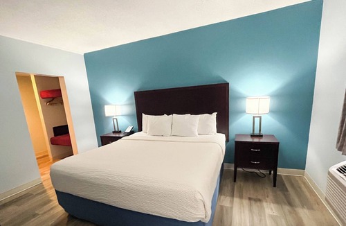 Tiffin Hotel | Studio 6 Suites – Tiffin, Oh