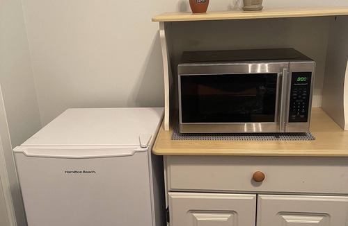 Delta House | Studio fully furnished suite in Delta BC