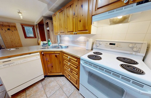 Sun Peaks Condo | Studio with a Private Hot Tub - Timberline #56