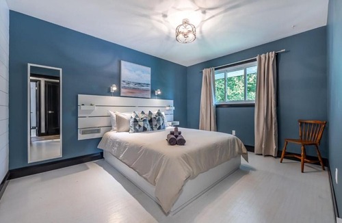 Port Weller West House | Stunning 4BD Home Near Sunset Beach - Patio - BBQ