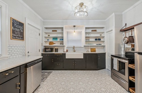 Ottawa House | Stunning historic 3br across from Toledo Hospital!
