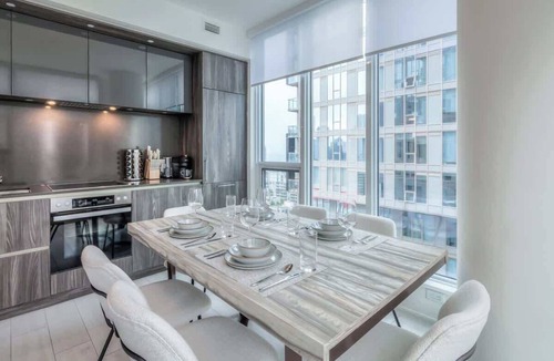 Toronto Entertainment District Condo | Stylish 2BR in Entertainment District + Fast WiFi