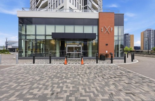 Kitchener Apartment | Stylish 2BR in Station Park. Private Patio. Spa, Gym and Bowling