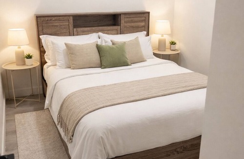 Saskatoon Apartment | Stylish Basement Suite I Private Entry . Free Parking