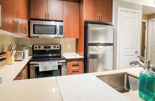 CityPlace Condo | Stylish Downtown Toronto 1-Bedroom Condo