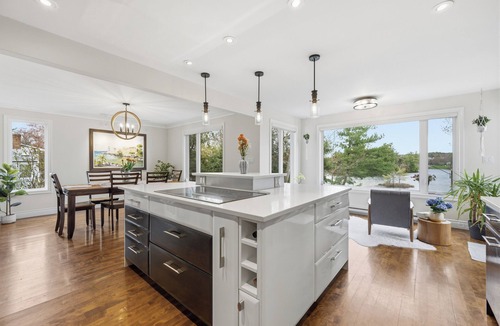 Bedford House | Stylish lakefront home with hot tub and stunning views