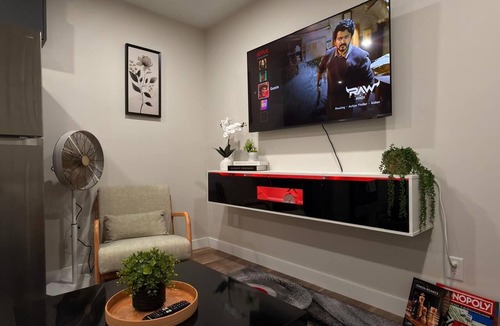 Regina House | Stylish Luxury-Inspired Suite in Regina