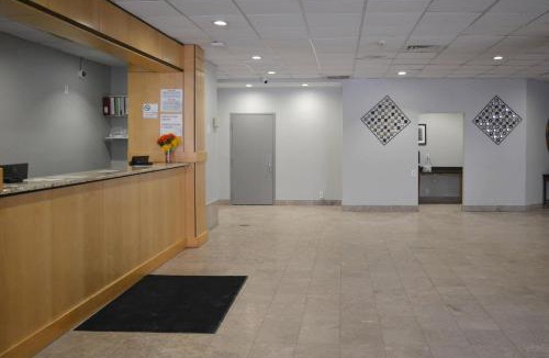 East Syracuse Hotel | Suburban Studios Syracuse Carrier Circle