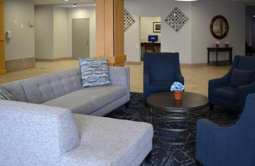East Syracuse Hotel | Suburban Studios Syracuse Carrier Circle