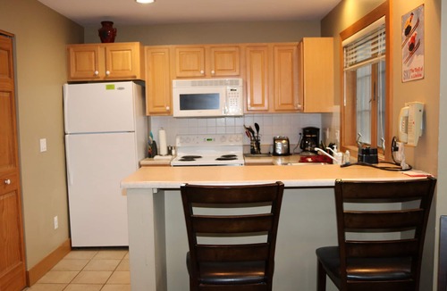 Boyne Falls Condo | Summer is Here - Boyne Mountain Disc - sleeps 10