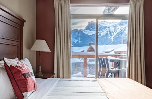 Canmore House | Sun Drenched Escape