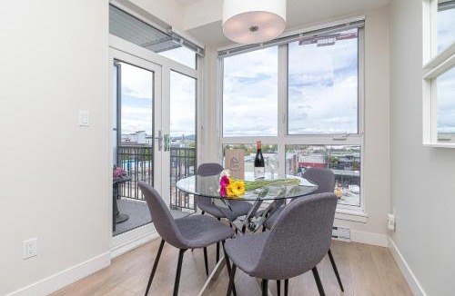 Downtown Victoria Apartment | Sunlit Urban Charm In Old Town Victoria