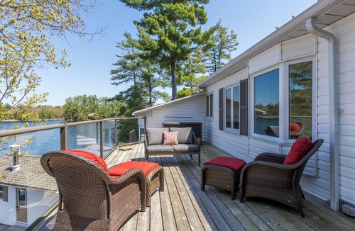 Burleigh Falls Cottage | Sunrise Bay Cottage - Your Perfect Escape on Stoney Lake, 1.5 hrs from the GTA