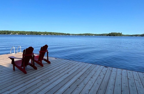 Bala Cottage | Sunset Point on Lake Muskoka with 470ft of frontage