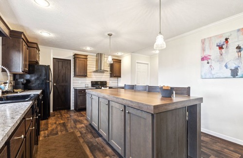 Port Clinton House | Sunsets & Serenity: Port Clinton Waterfront Stay 3 Bedroom Home