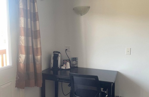 Houston Hotel | Sunshine Inn Houston