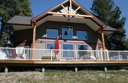 East Kootenay House | Superb, Spacious Retreat - Near Fernie & Lake Koocanusa, B.C.