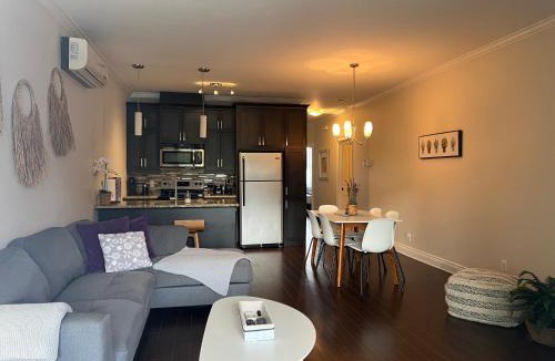 Bromont Apartment | Superbe condo - Navette de Ski Gratuite #102
