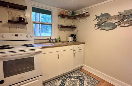 Three Rivers Cottage | Tackle Box Cottage - Lakefront Cottages on Semi-private Lake, Beach, Boats, Fun!