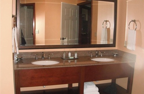 Ellicottville Condo | Tamarack Club Holiday Valley Condo 1BR 1BA Ski In Ski Out Golf Sleeps 4