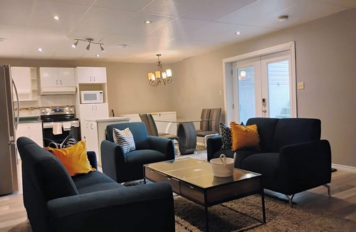 Limoges Apartment | The Beautiful Nubia - 5 Mins Drive to the Calypso Waterpark.