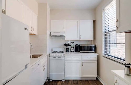 Downtown Baltimore Apartment | The Blue Jay