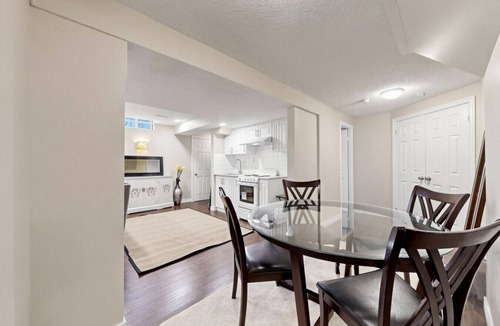Markham House | The Boxwood Executive Suite