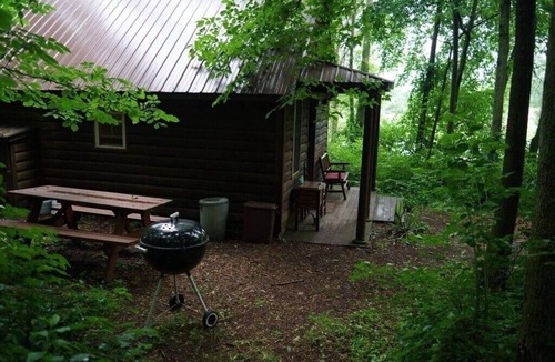 North Industry Cabin | The Camp Cabin at Darst-Myers Hallstead